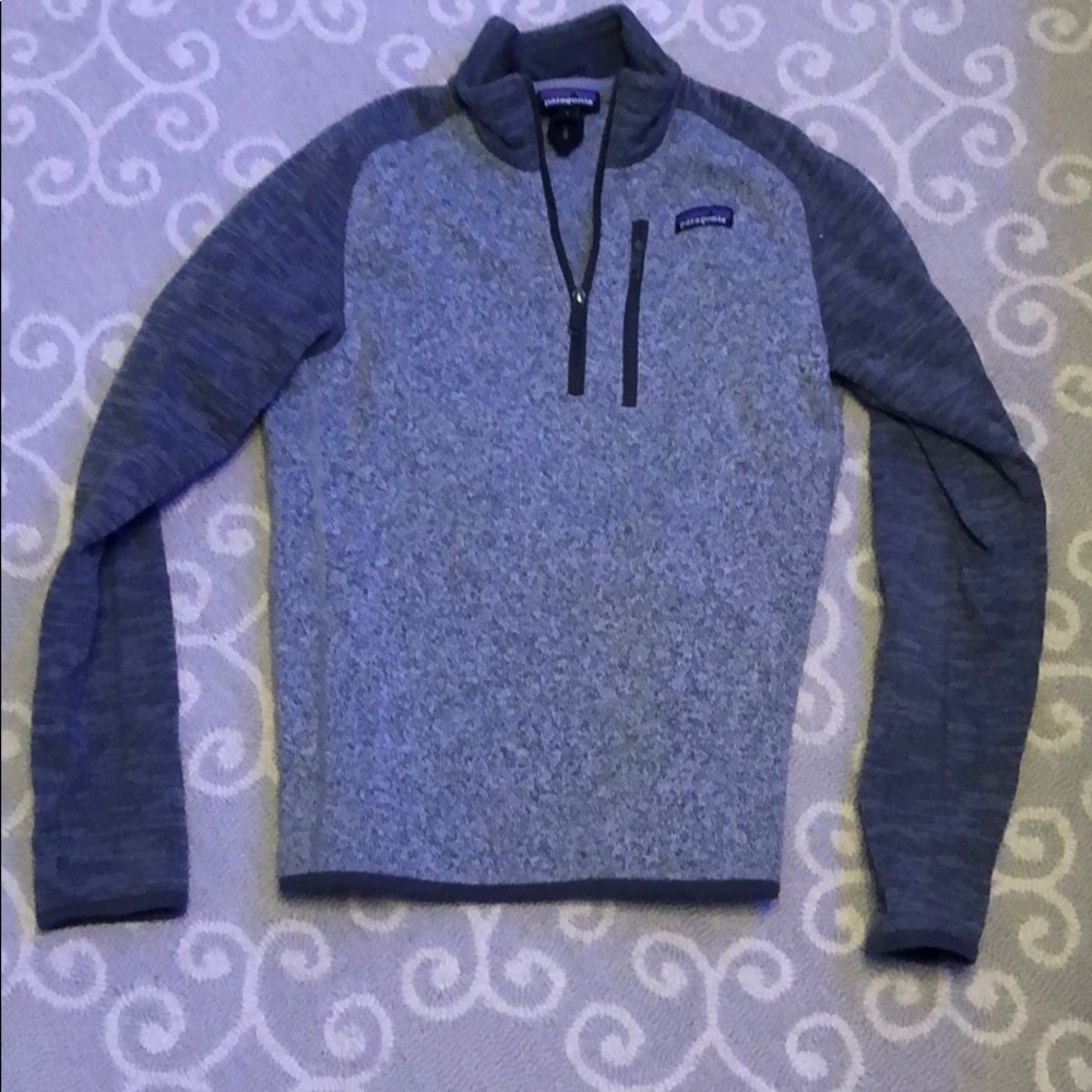 Grey patagonia quarter zip